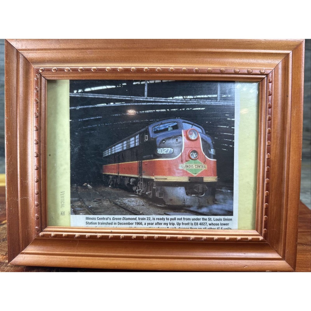 Illinois Central Green Diamond Railroad Streamliner train At St. Louis 1966‎